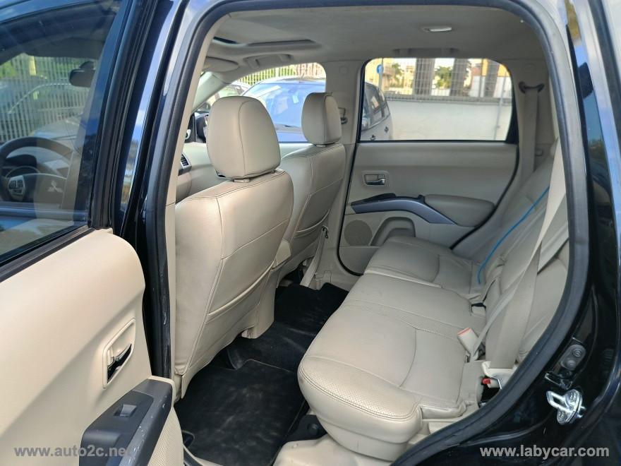 MITSUBISHI Outlander 2.0 DI-D Intense DPF
