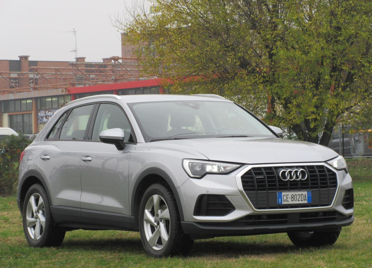 Audi Q3 35 2.0 tdi Business quattro s-tronic
