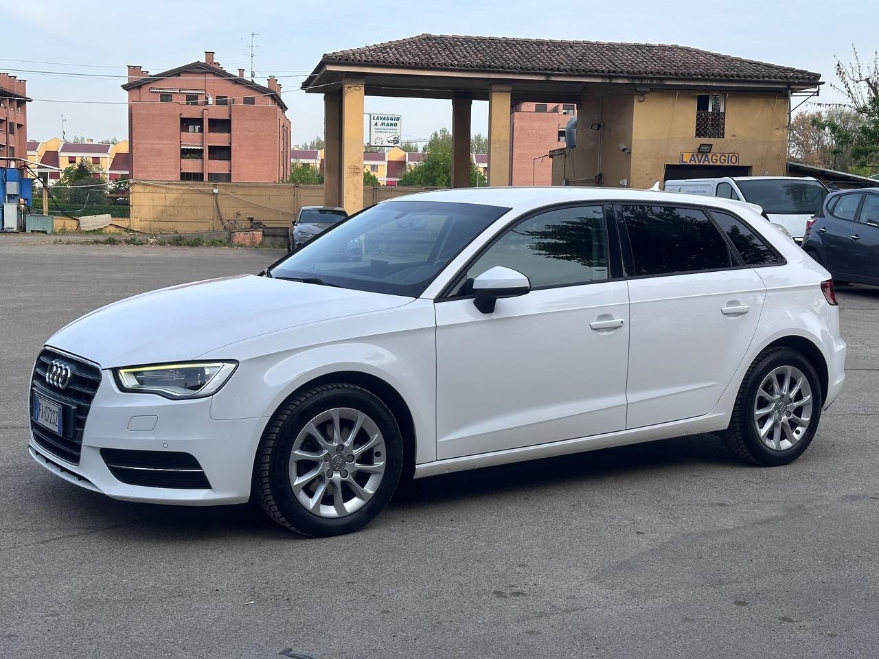 Audi A3 SPB 1.6 TDI clean diesel Ambition