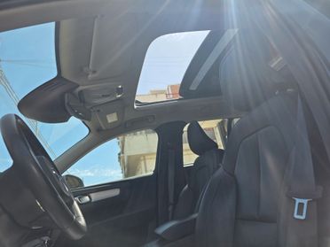 Volvo XC40 D3 Tettuccio HARMAN kardon