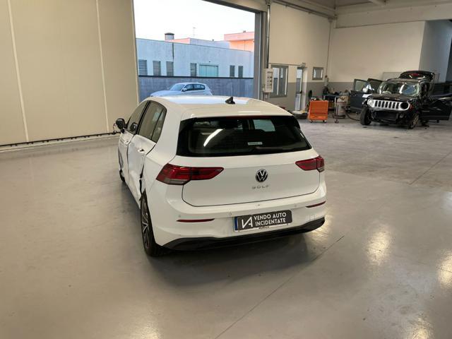 VOLKSWAGEN Golf 8 2.0 TDI 116CV LIFE CAMBIO MANUALE