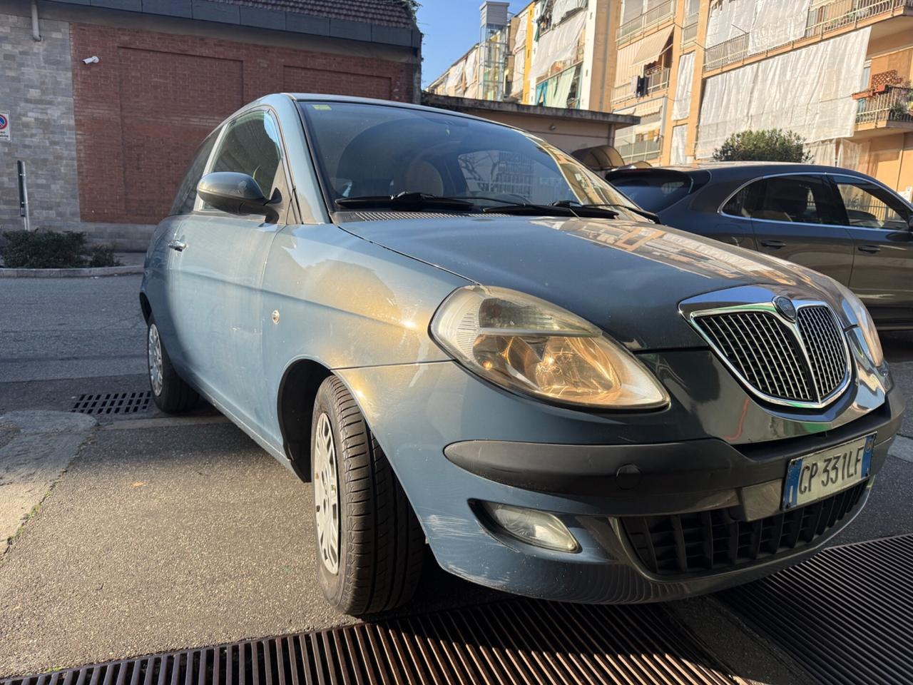 Lancia Ypsilon 1.2 16V Platino