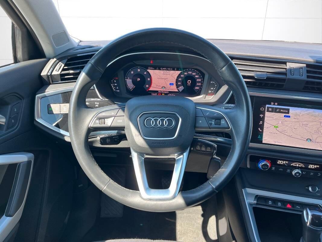 Audi Q3 35 2.0 tdi Business s-tronic