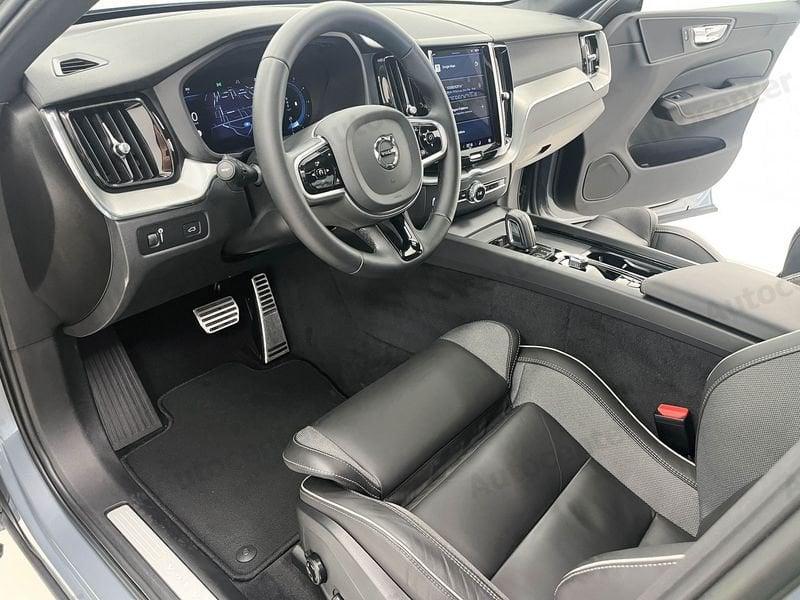 Volvo XC60 XC60 B4 (d) 197CV AWD AUT R DESIGN