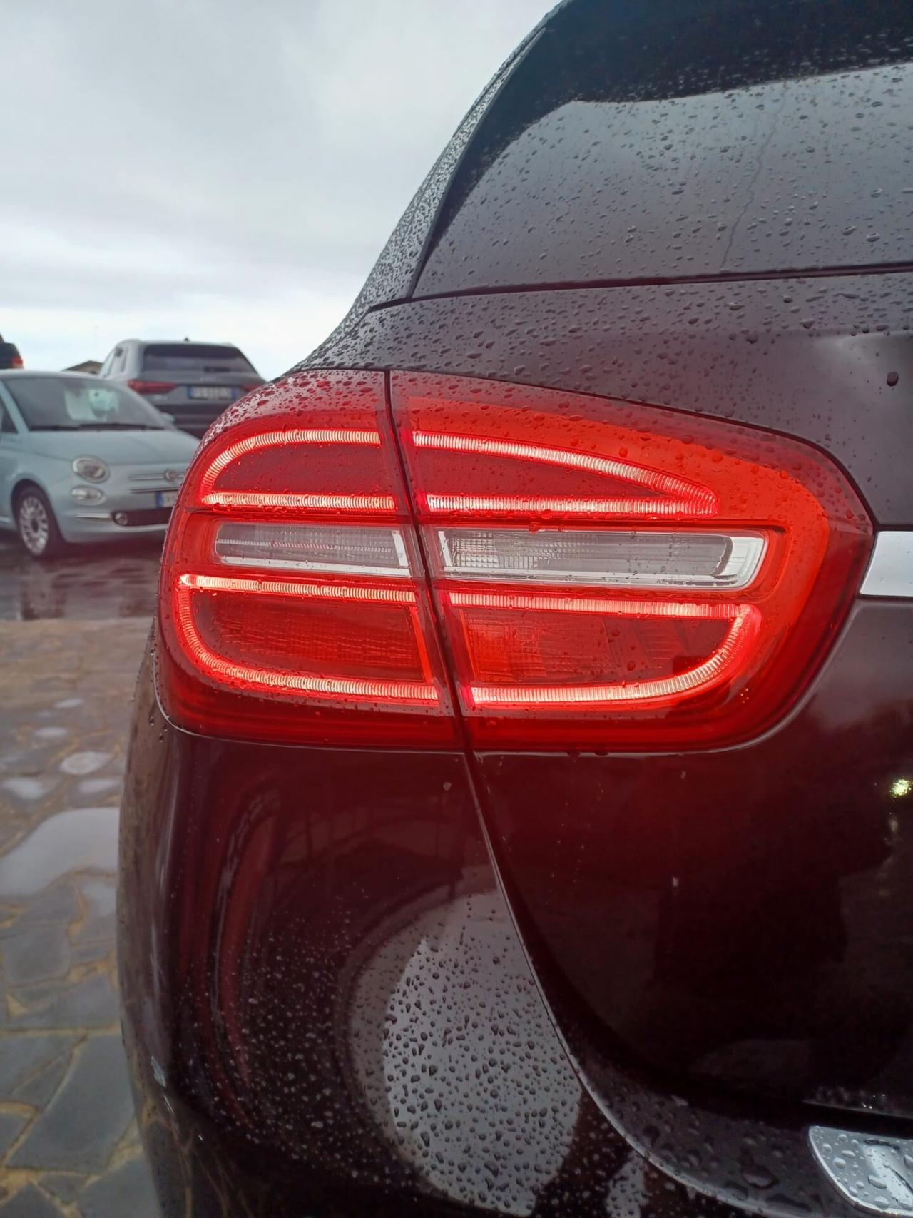 Mercedes-benz GLA 200 d Automatic Premium