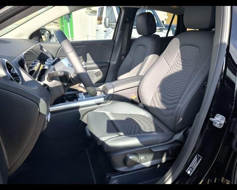 Mercedes-Benz GLA GLA 180 d Progressive Advanced