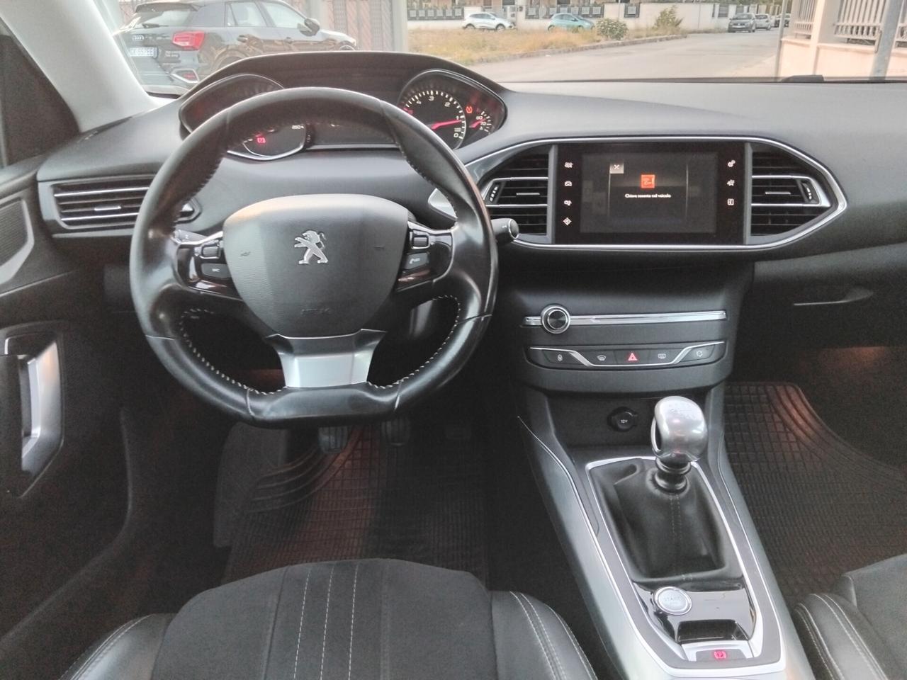 Peugeot 308 sw 1.6 Blue-HDi 120 Allure