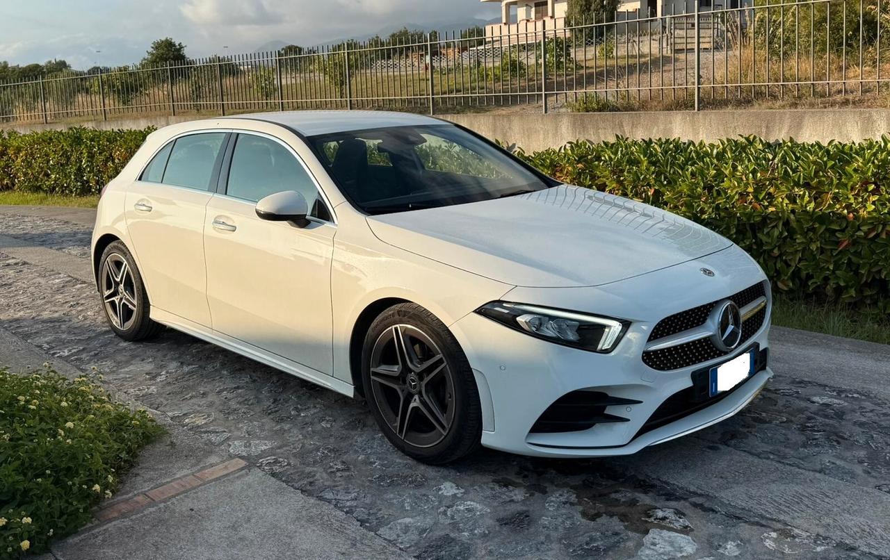 Mercedes Benz A 180d Premium AMG – 2020