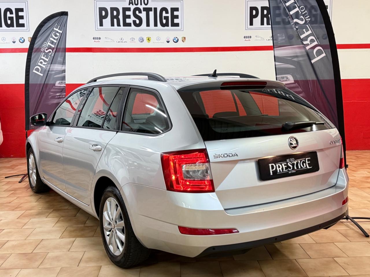 Skoda Octavia 1.6 TDI CR 110 CV DSG Wagon Style