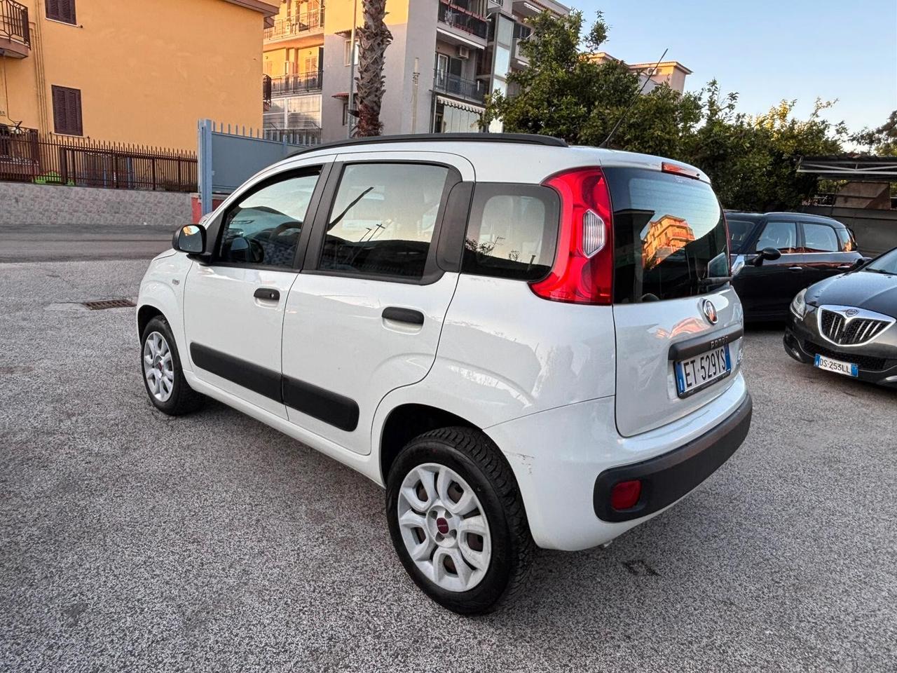 Fiat Panda 0.9 TwinAir Turbo Natural Power Lounge