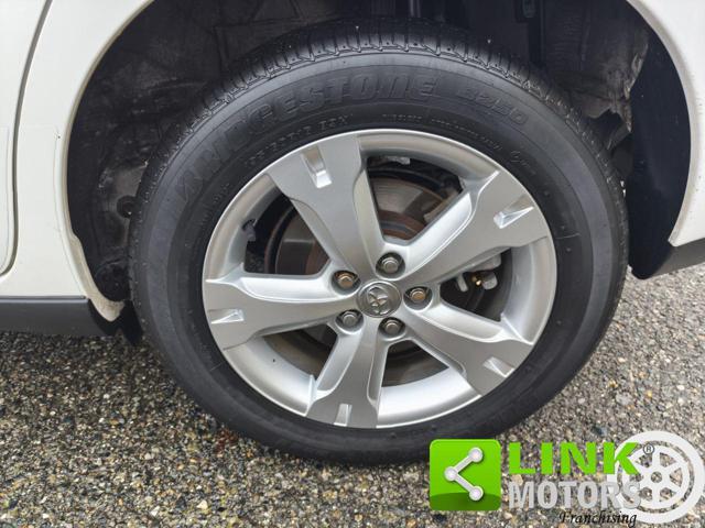 TOYOTA Urban Cruiser 1.4 D-4D AWD Luxury