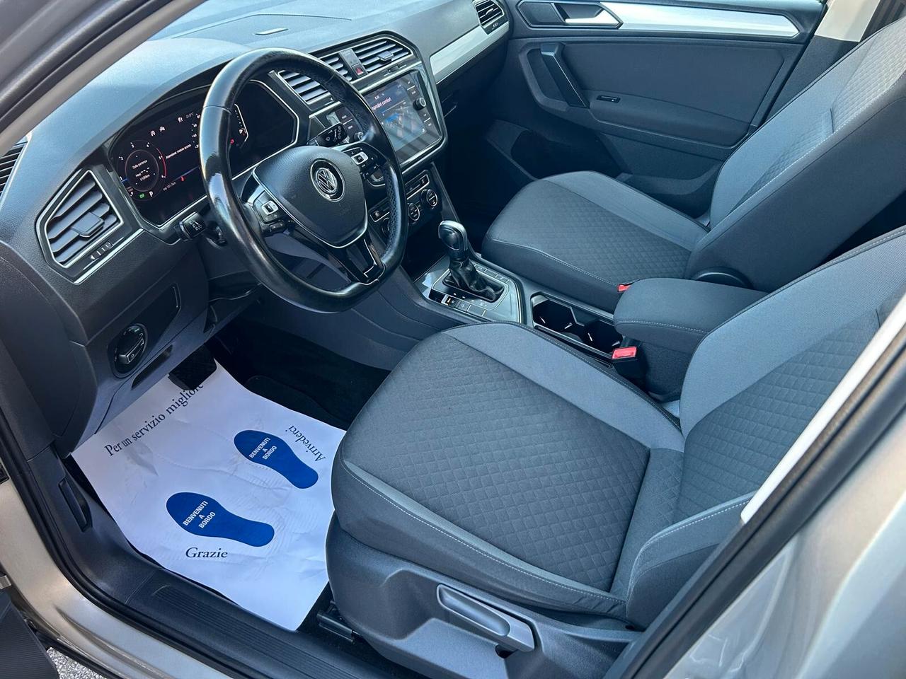 Volkswagen Tiguan 2.0 TDI SCR DSG R-LINE