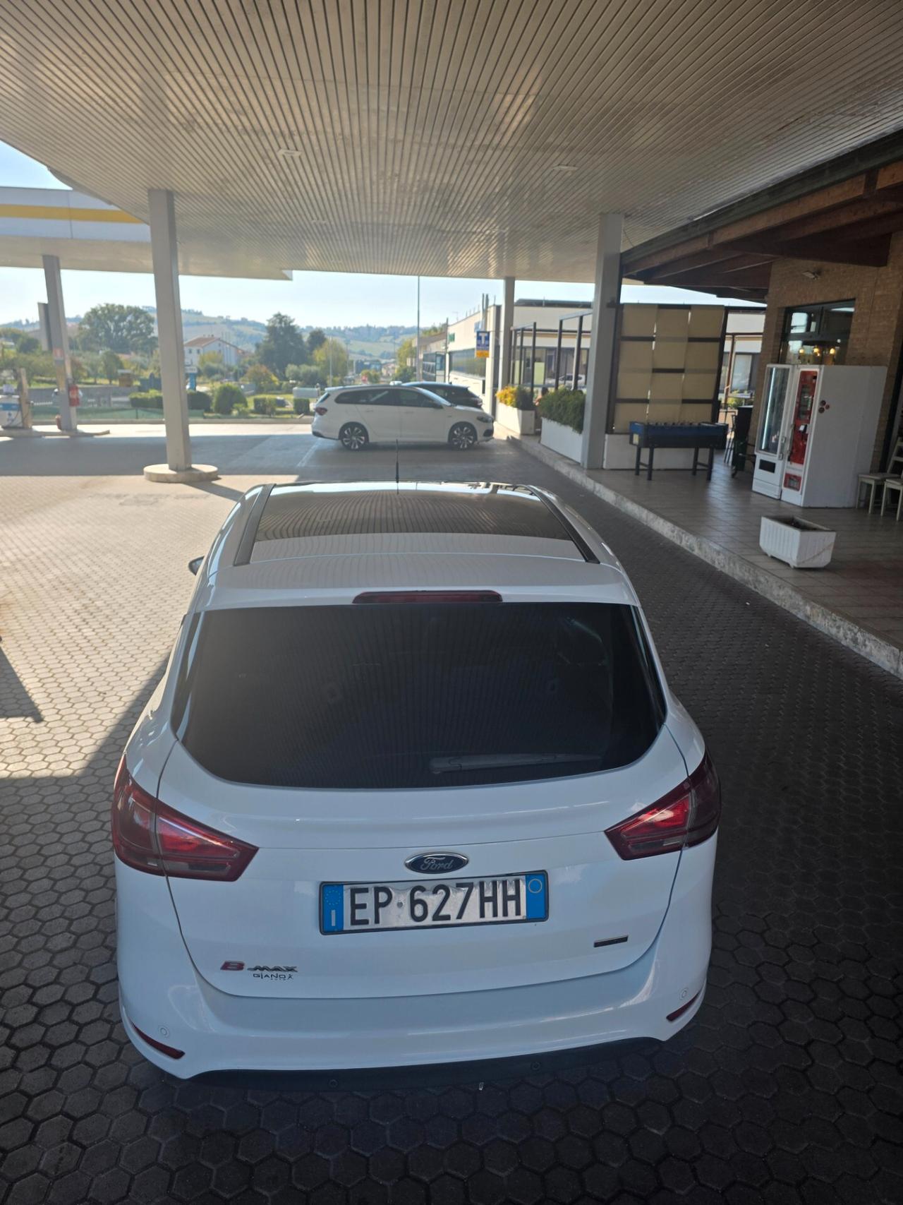 Ford B-Max Neo patentati Titanium