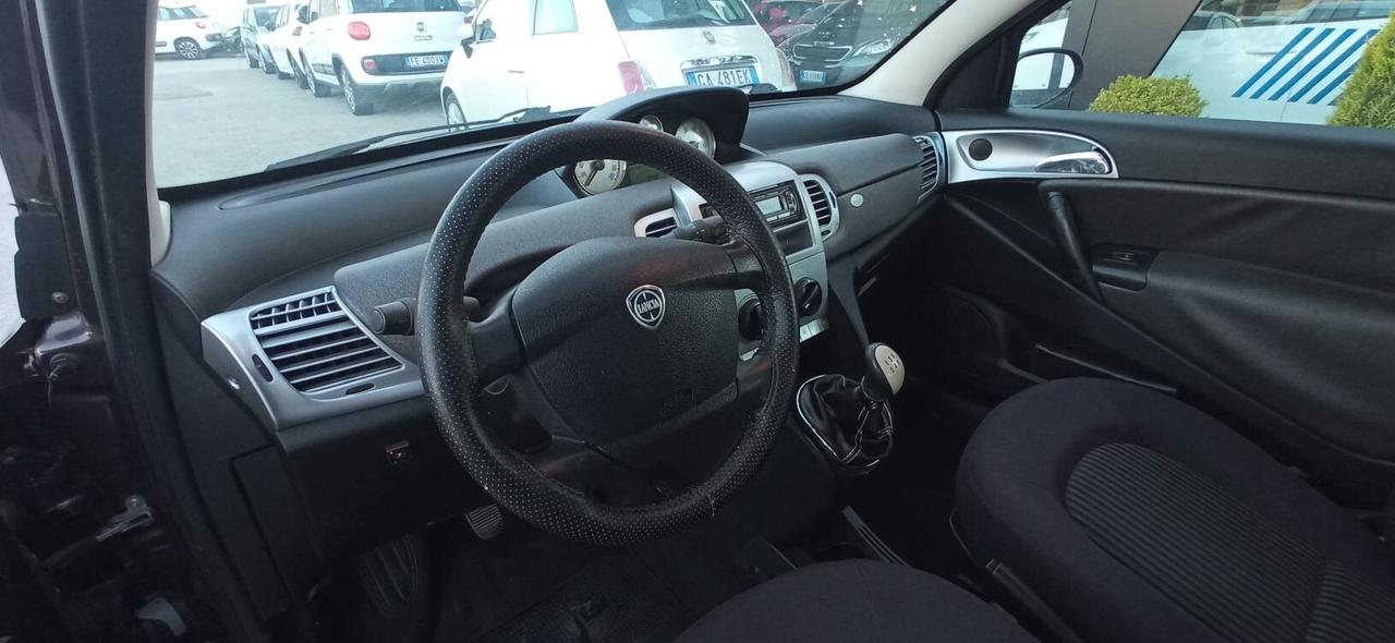 Lancia Ypsilon 1.4 Argento Ecochic GPL