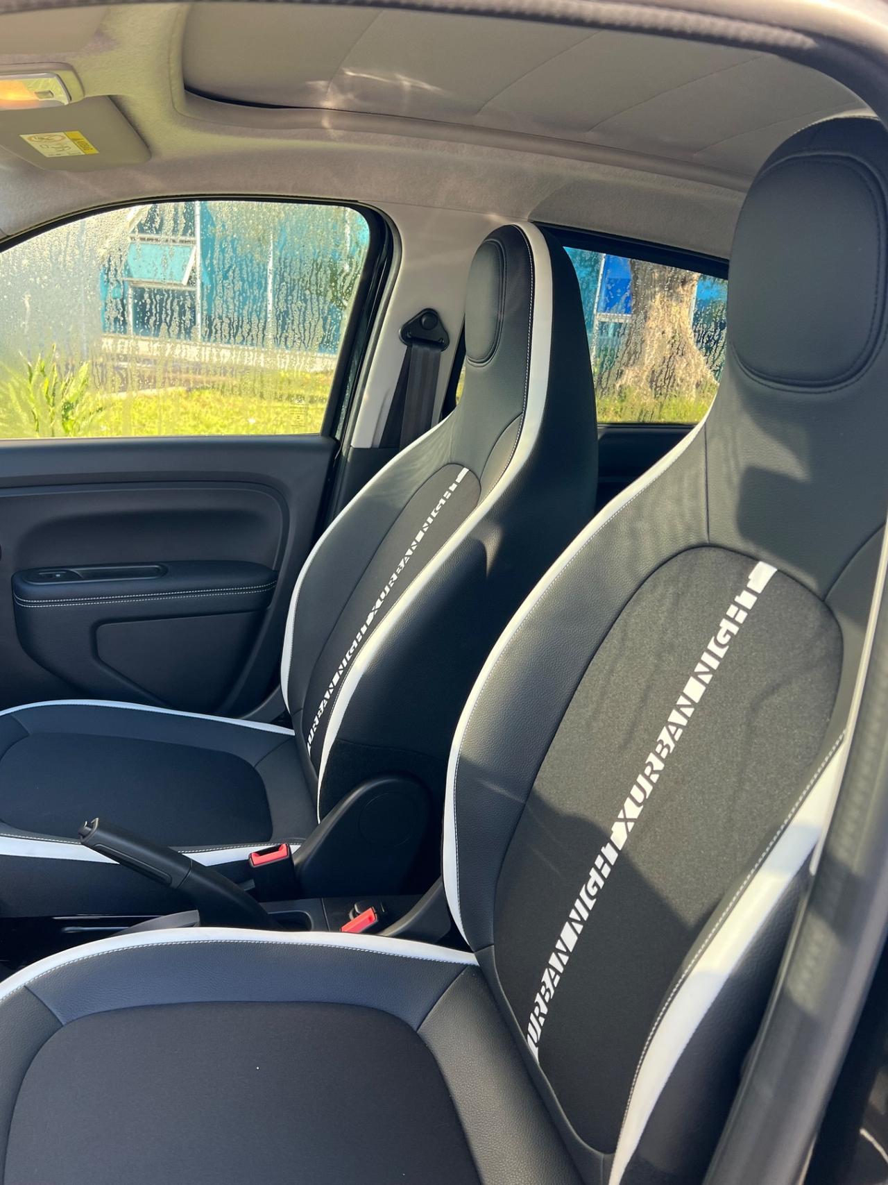 Renault Twingo Electric possibilità noleggio no scoring