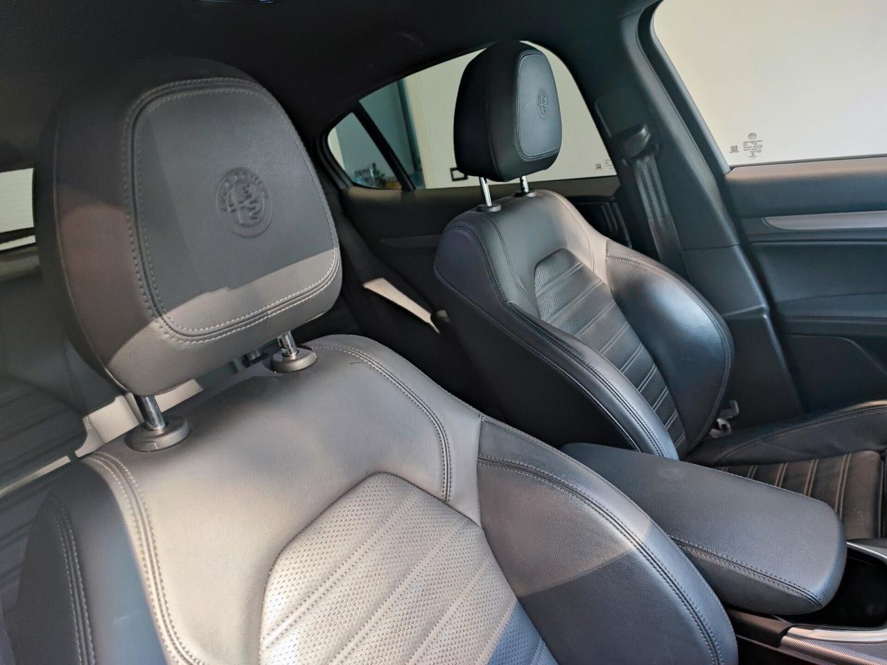 Alfa Romeo Stelvio 2.2 Turbodiesel AT8 Q4 Veloce