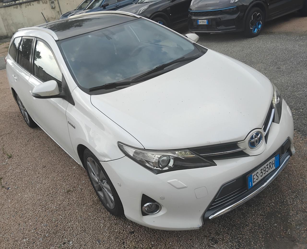 Toyota Auris Touring Sports 1.8 Hybrid Lounge