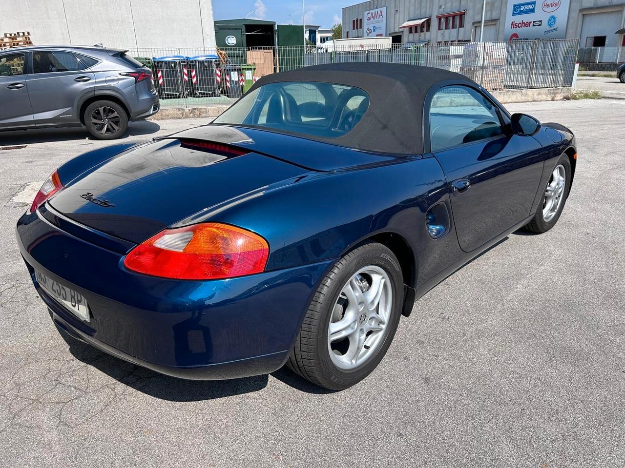 Porsche Boxster 2.5i 24V cat