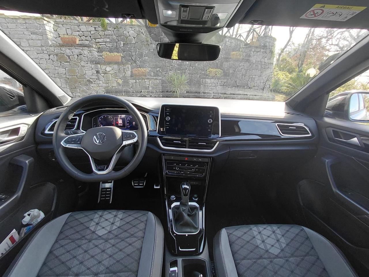 Volkswagen T-Roc EDITION PLUS 1.5 TSI #9332