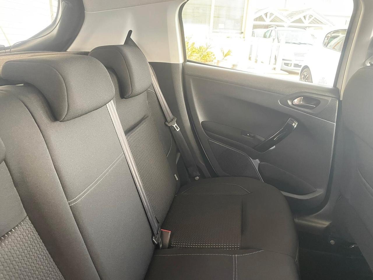 Peugeot 208 1.2 PureTech 82 5 porte Allure