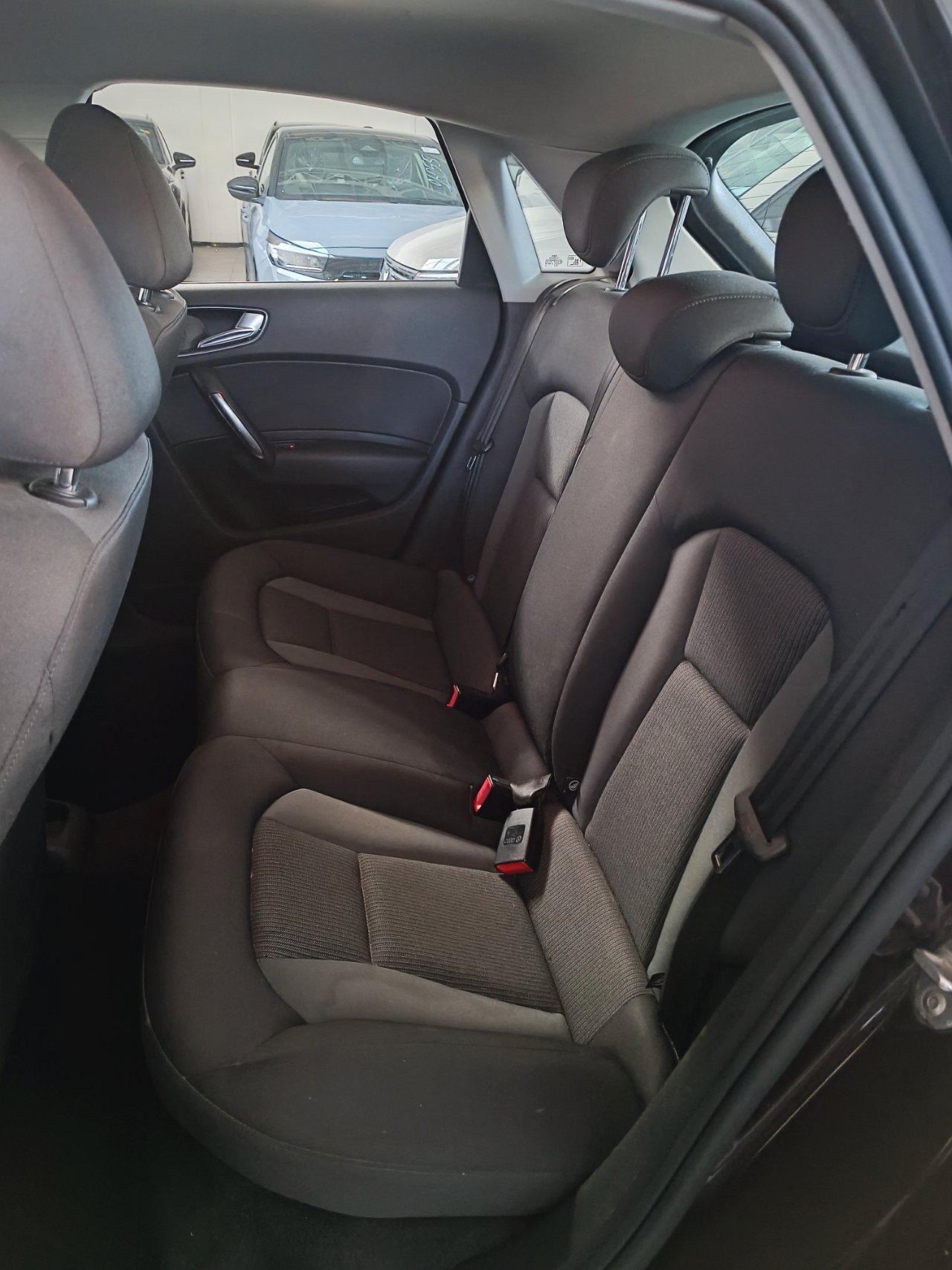 Audi A1 Sportback 1.4 tdi Metal s-tronic