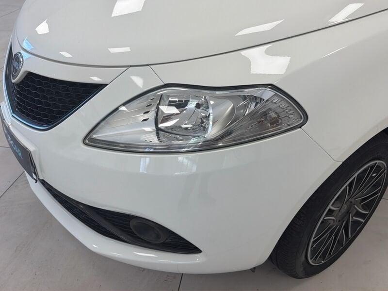 Lancia Ypsilon 1.2 69cv Start& Stop Gold