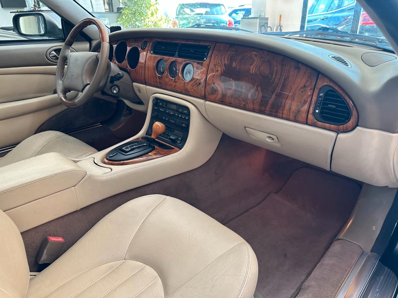 JAGUAR XK8 COUPE' UNICOPROP. PARI AL NUOVO ISCRITTO ASI
