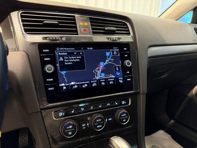 VOLKSWAGEN Golf Variant 2.0 TDI DSG R-Line Navi Camera Bluetooth