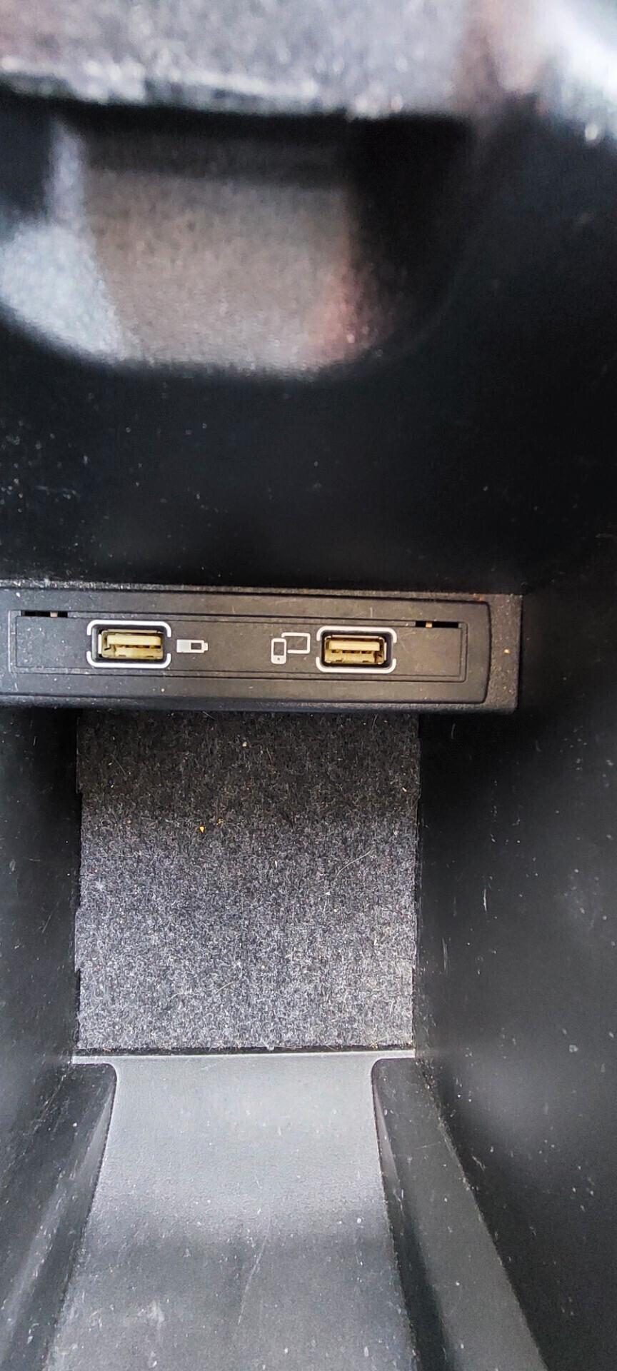 MERCEDES B180 PREMUIM 1,5 DIESEL 110 CV NAVI TELEFONO RETROCAMERA FULL FULL