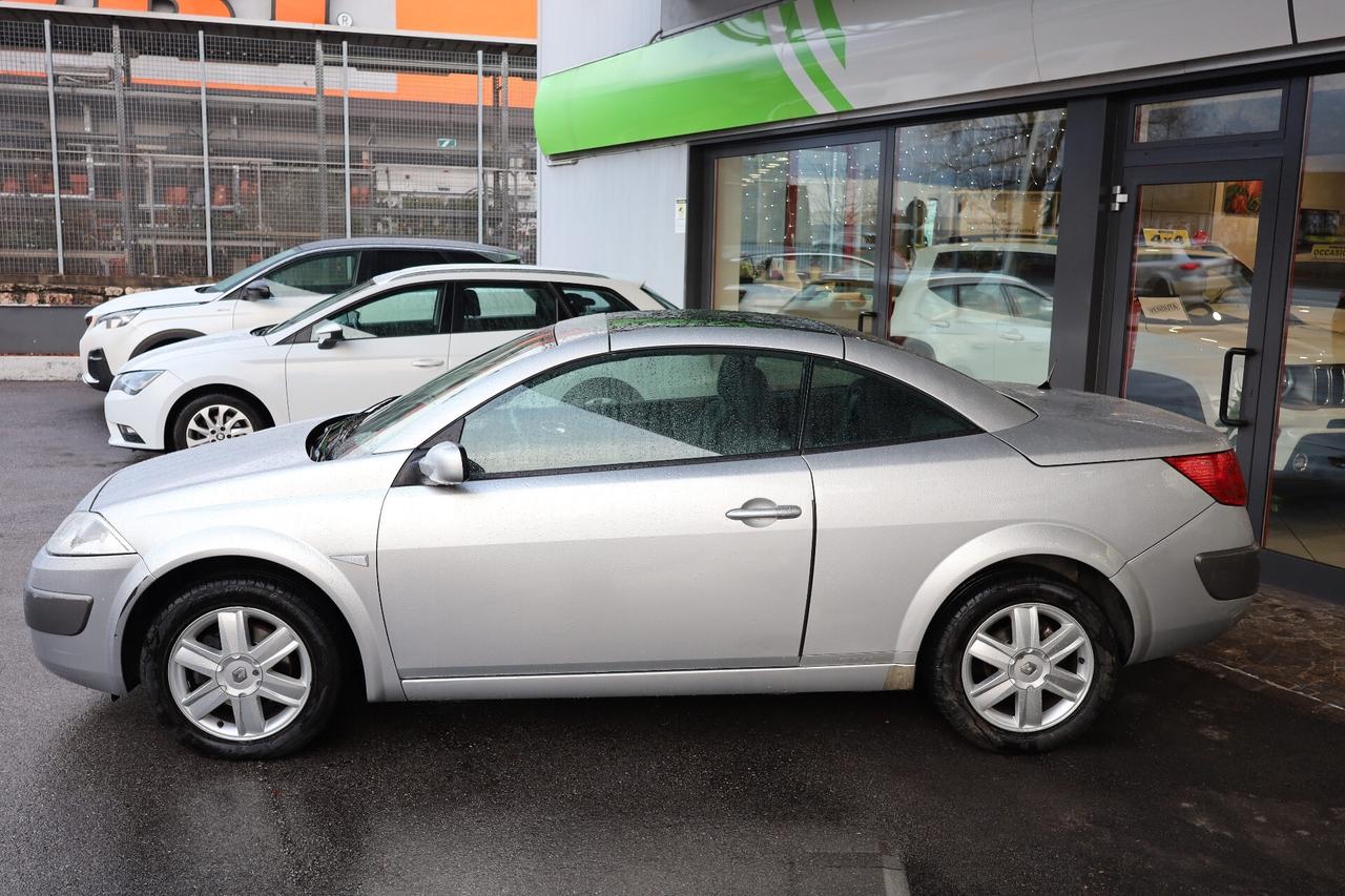 Renault Megane Mégane C-C 1.6 16V Confort Dynamique