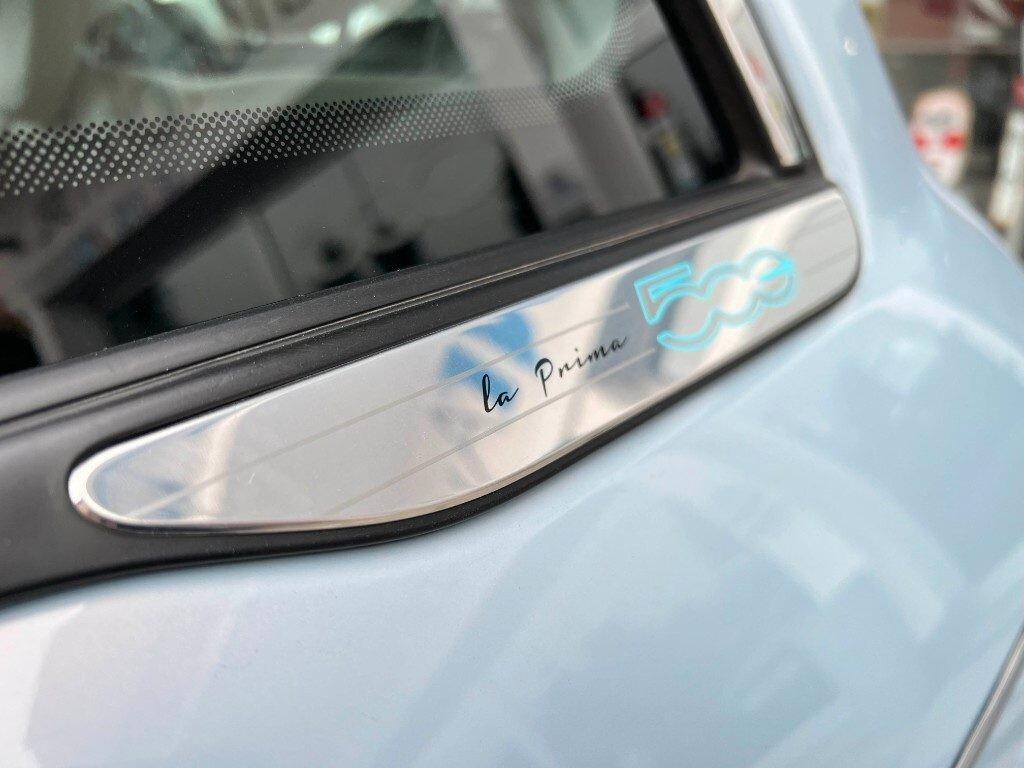 Fiat 500E Berlina 42 kWh La Prima