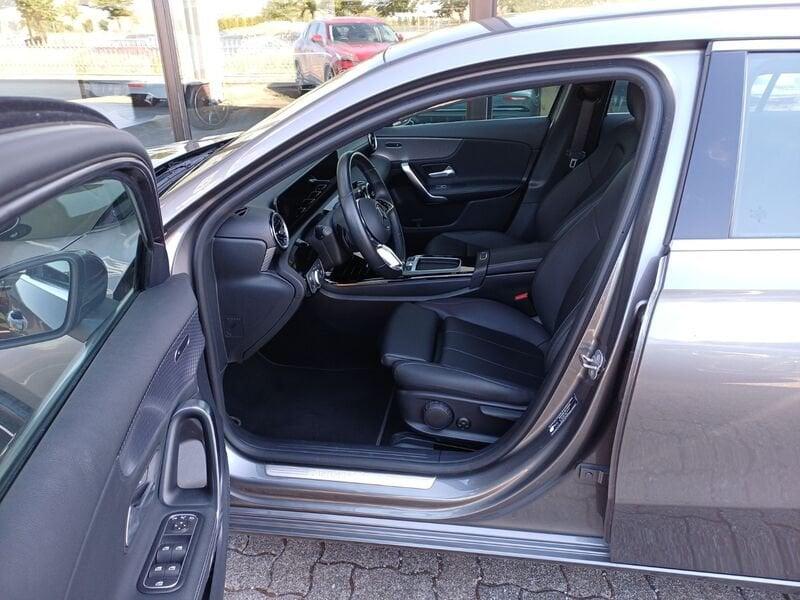 Mercedes-Benz Classe A A 180 d Progressive Advanced