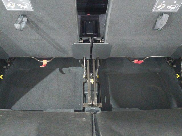 PEUGEOT 5008 1.6 BlueHDi 120 S&S EAT6 7 posti Business