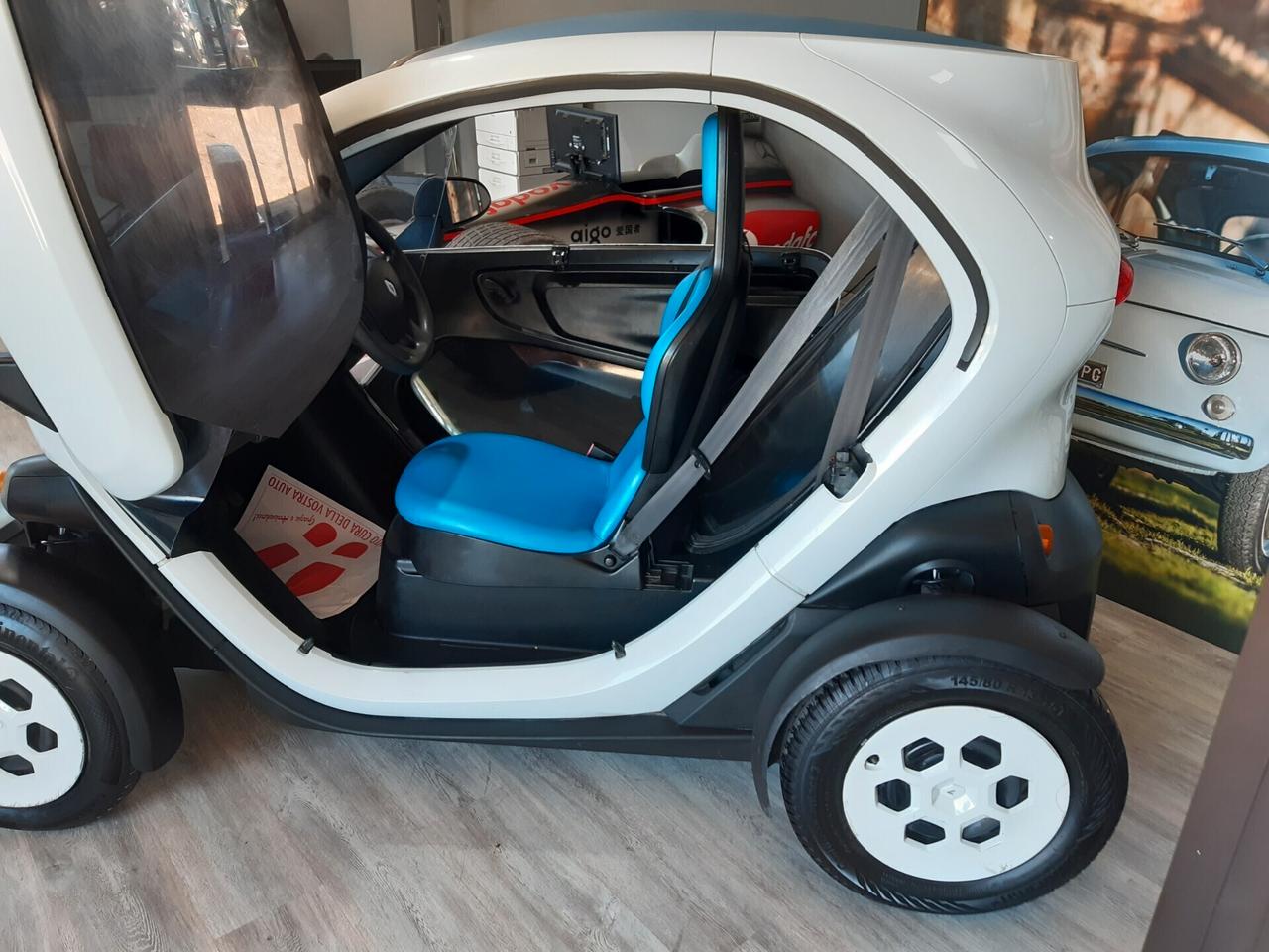 RENAULT TWIZI ELETTRICA