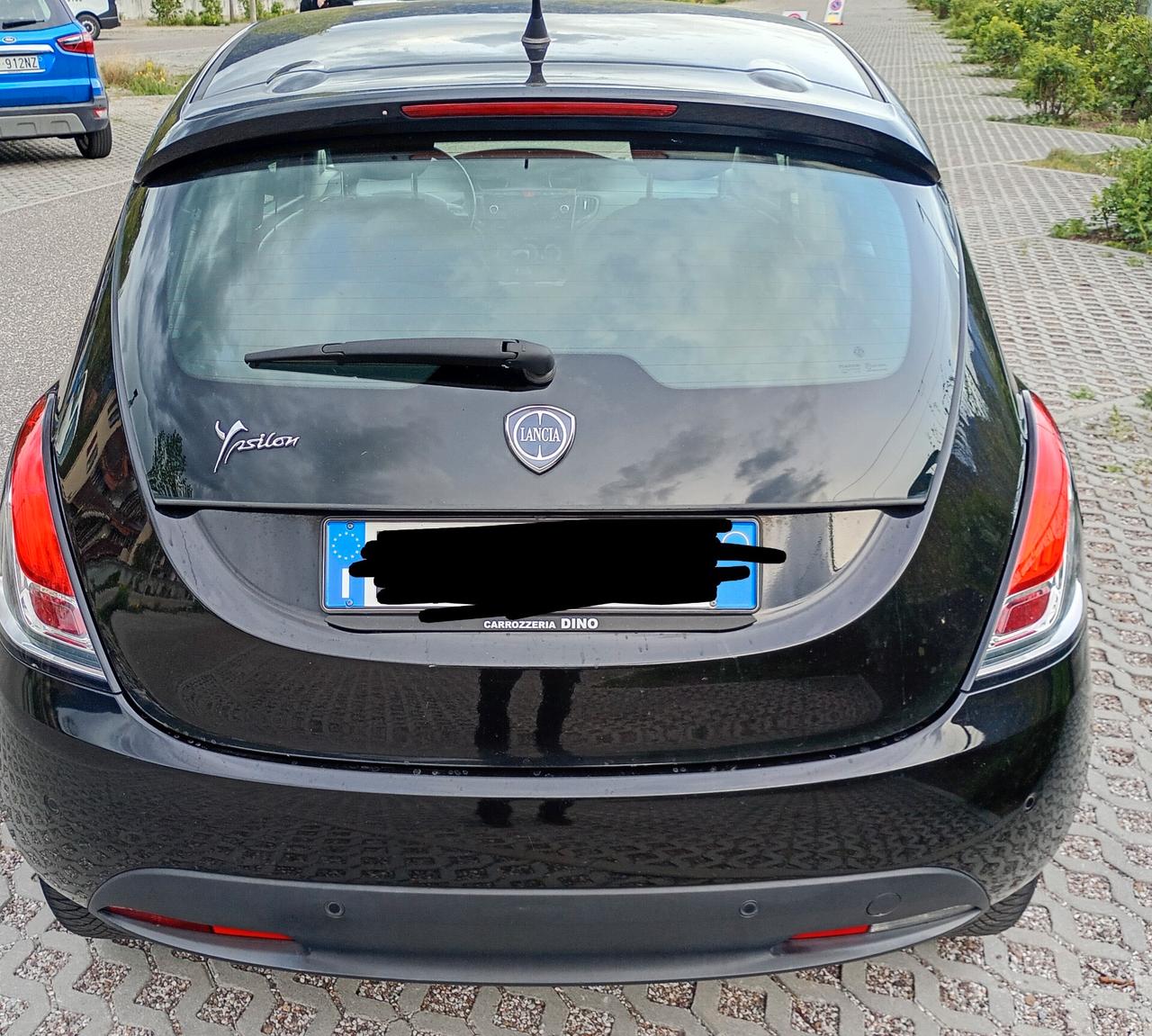 Lancia Ypsilon 1.2 69 CV 5 porte S&S Gold