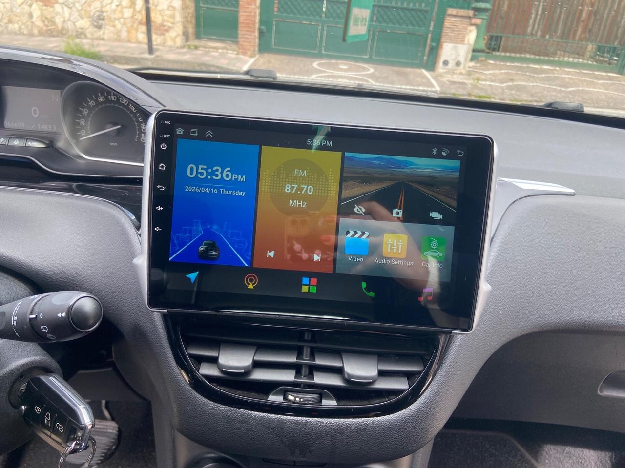 Peugeot 208 1.4 HDi 68 CV 5 porte Allure automatico