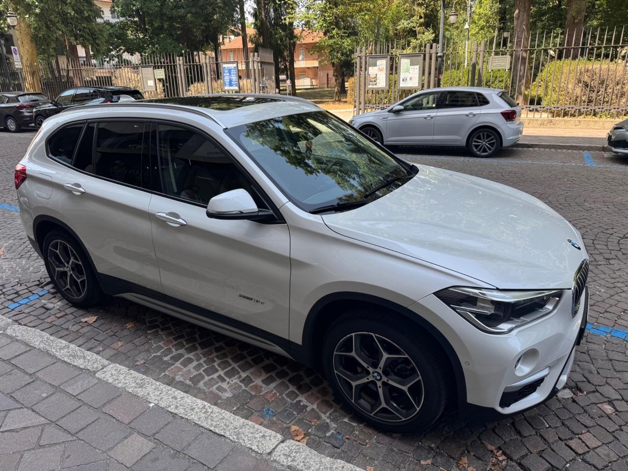 Bmw X1 sDrive18d automatica full