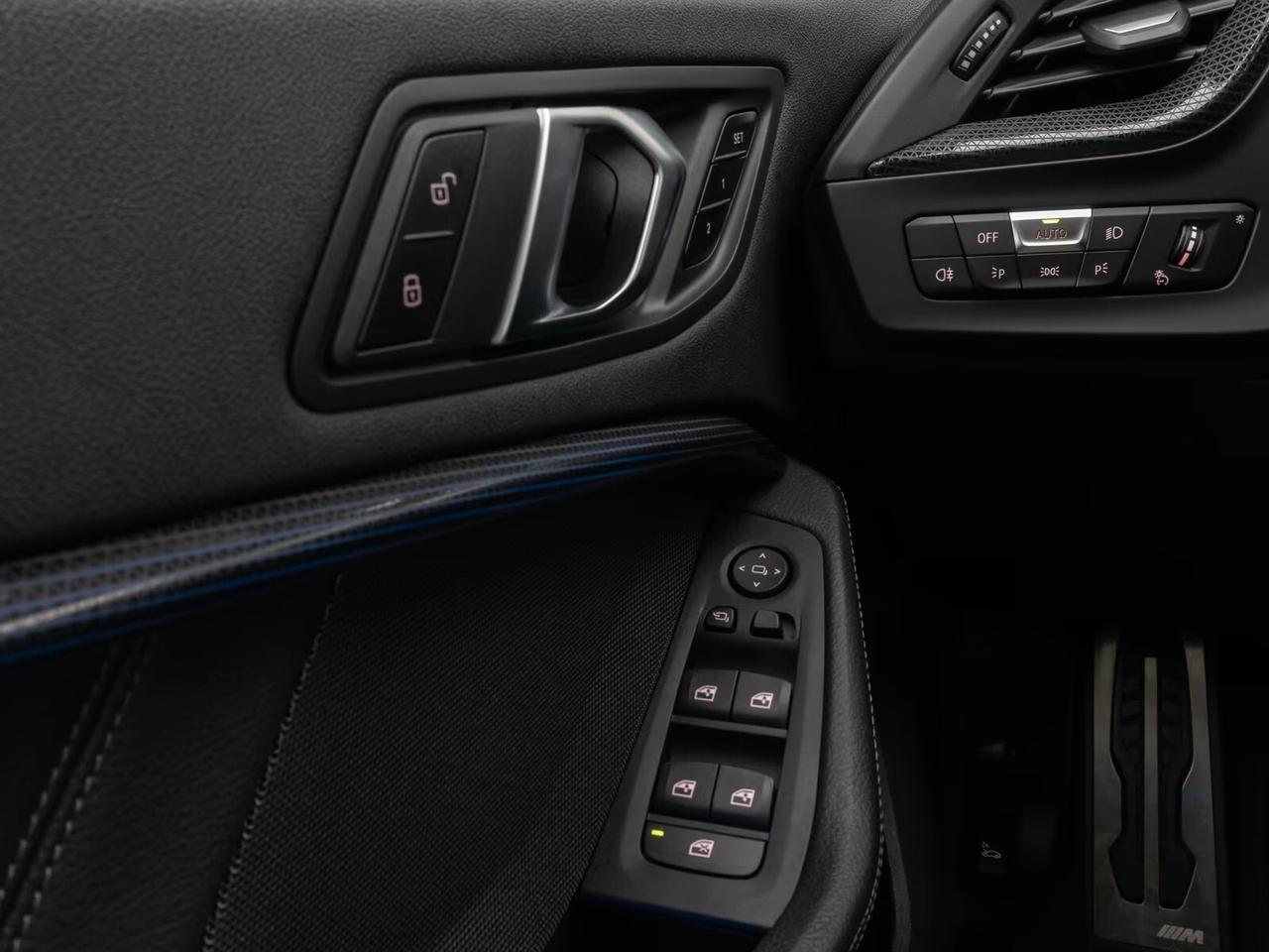 Bmw M135 M 135i xDrive SEDILI A GUSCIO PELLE TETTO PANORAMICO