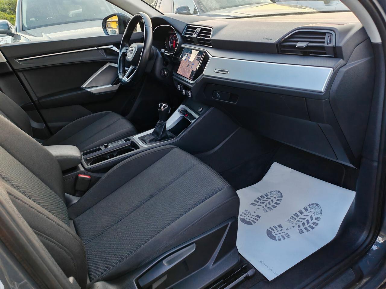 Audi Q3 SPB 35 2.0TDI 150Cv Full optional 2021