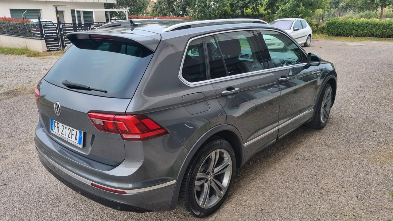 Volkswagen Tiguan R line 2.0 TDI 150 cv Dsg