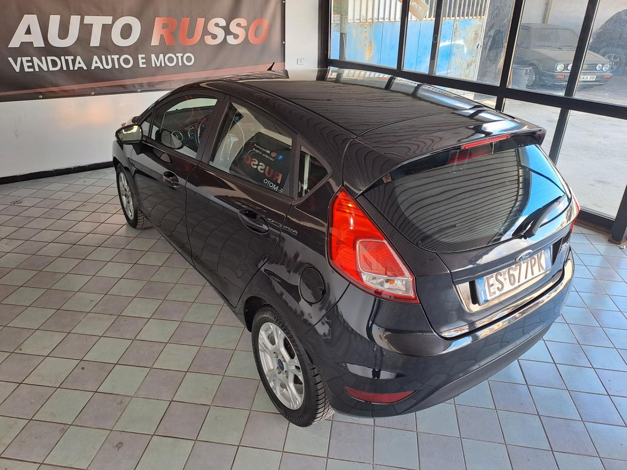Ford Fiesta 1.5 TDCi 75CV 5 porte Titanium