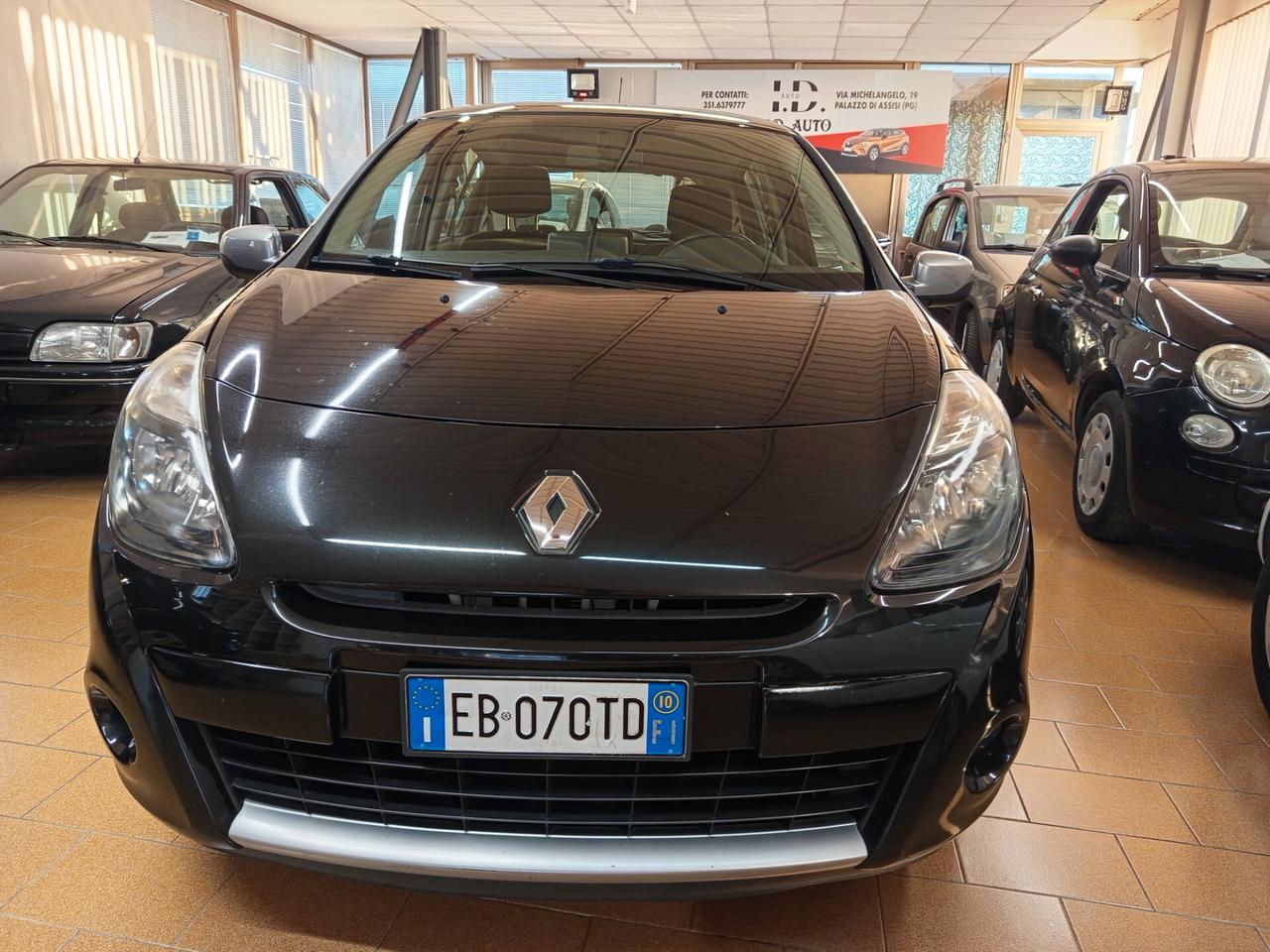 Renault Clio 1.2 16V 5 porte Luxe, 144 Mila chilometri ok neopatentati