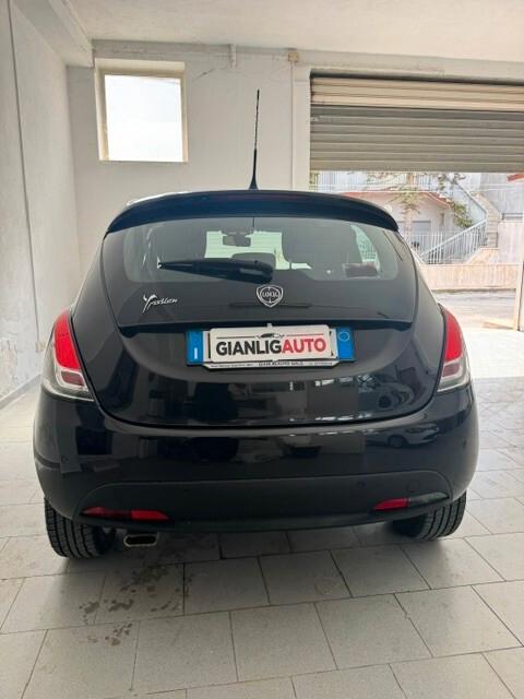 Lancia Ypsilon 1.2 69 CV 5 porte Gold