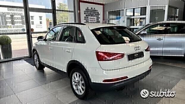 Audi Q3 2.0 TFSI quattro S tronic Business