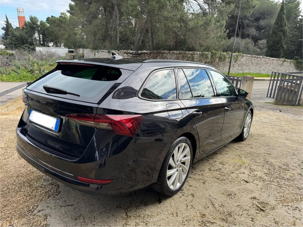 Skoda Octavia 2.0 TDI - CERCHI 18 - FULL LED- 2021