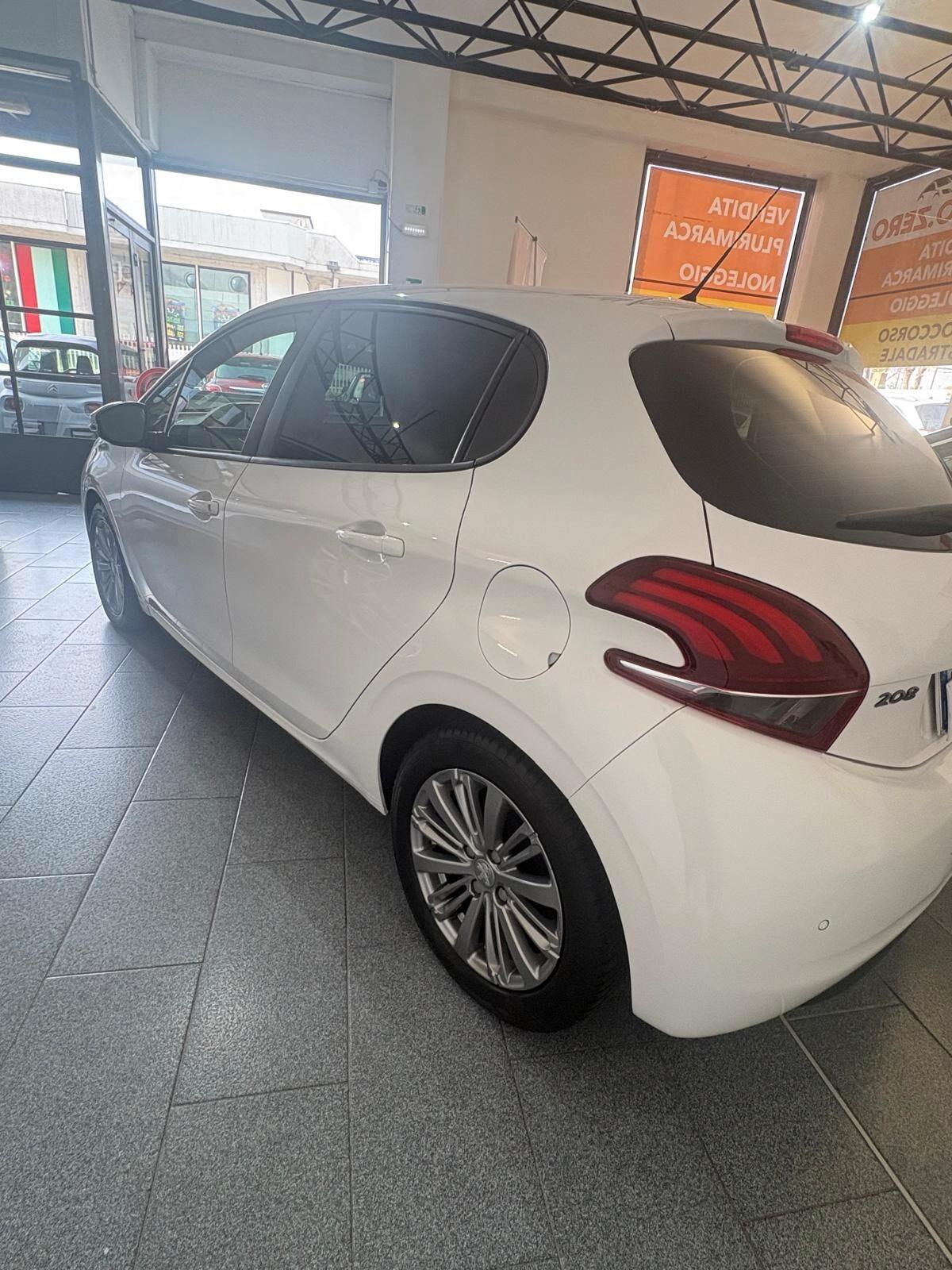 Peugeot 208 PureTech 82 5p. GPL Active