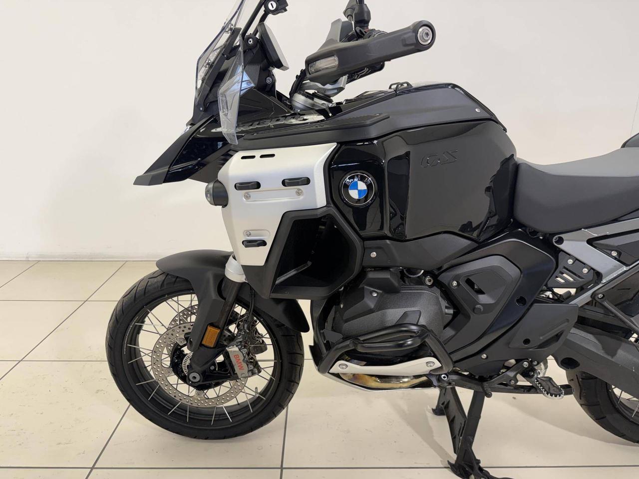 BMW R 1300 GS Adventure Triple Black