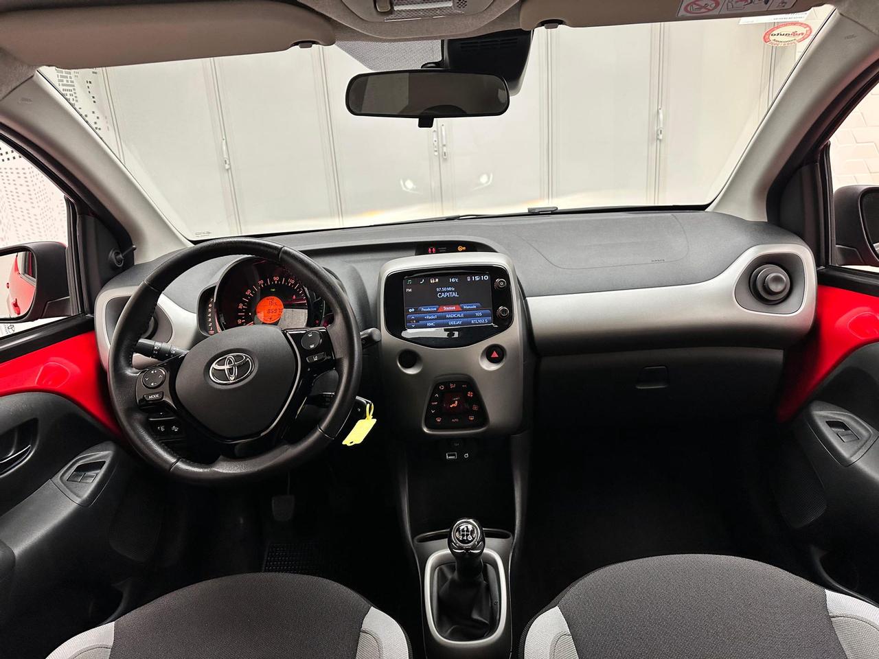 Toyota Aygo 5p 1.0 x-play my15