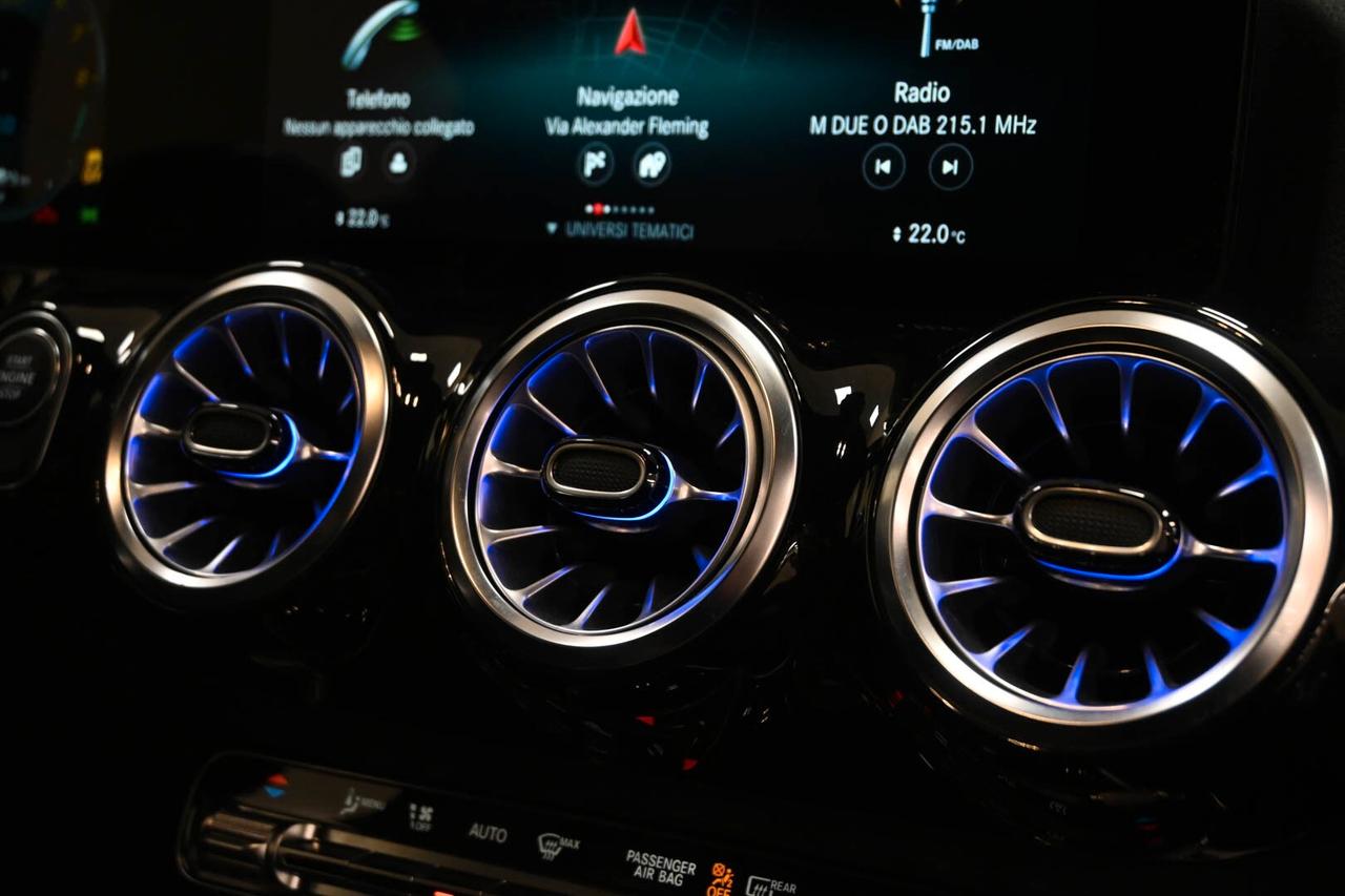 MERCEDES GLA (H247) GLA 250 e hybrid E...