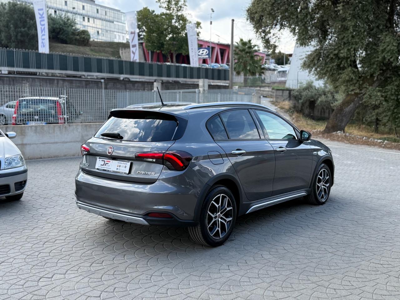 Fiat Tipo 1.6 Mjt 130 CV CROSS